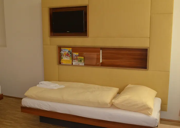 Jufa Hotel 4*